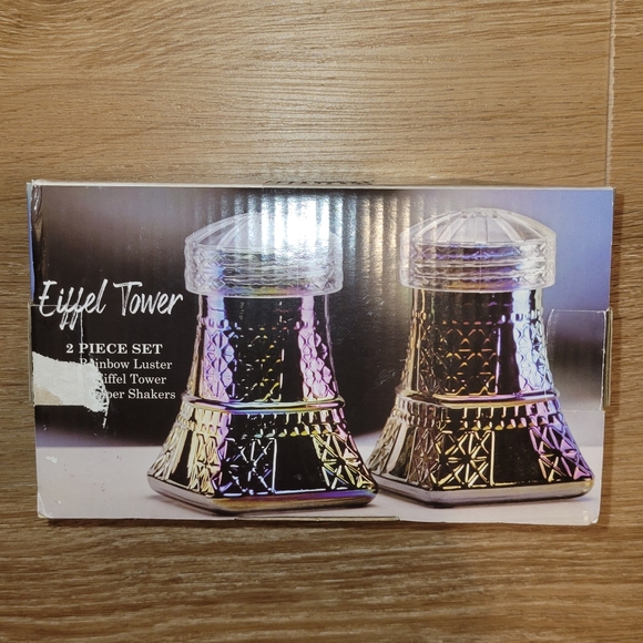 2 Piece 4 OZ Eiffel Tower Rainbow Luster Glass Salt And Pepper Shaker Set New - Picture 3 of 4